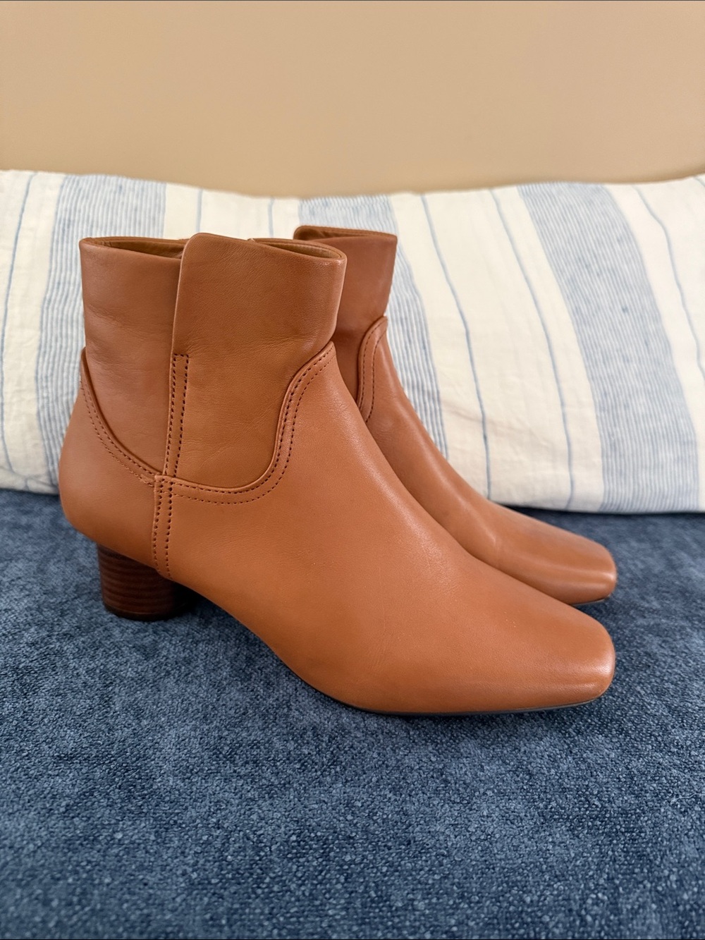 Worn twice Draper James leather ankle boots size 8.5